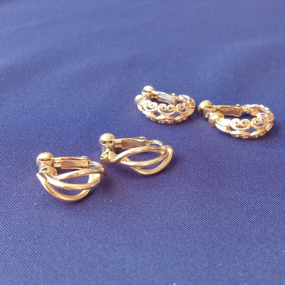 Napier Goldtone Screw Back Clip Earrings Duo